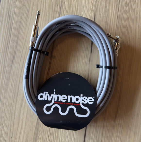 Divine Noise 25ft Instrument Cable S-R Grey *Free Shipping in the USA*