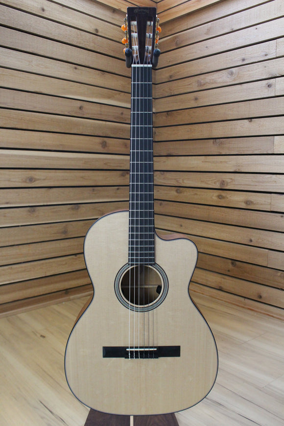 Martin 000C12-16E Nylon *Free Shipping in the US*
